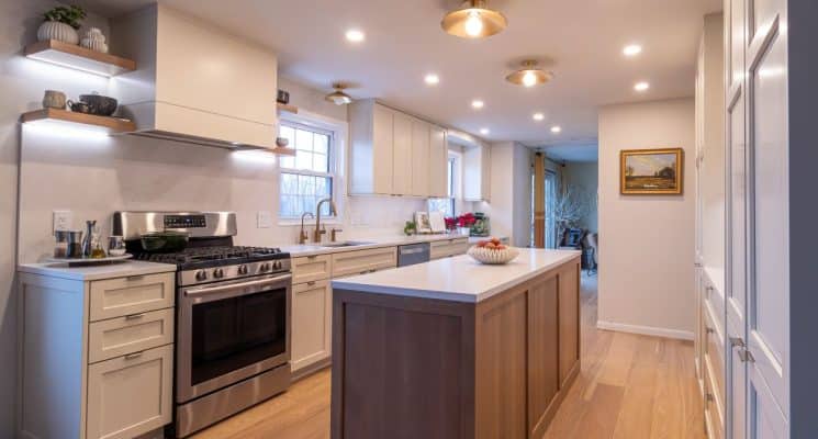 Modern Paint & White Oak Kitchen - Gibsonia, PA